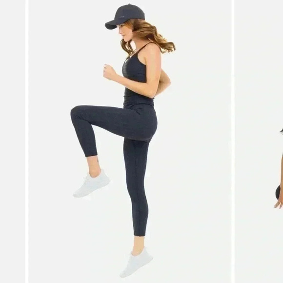 JMP The Label Stamina Leggings V Shaped Black Medium Like New Full Length - Picture 3 of 8